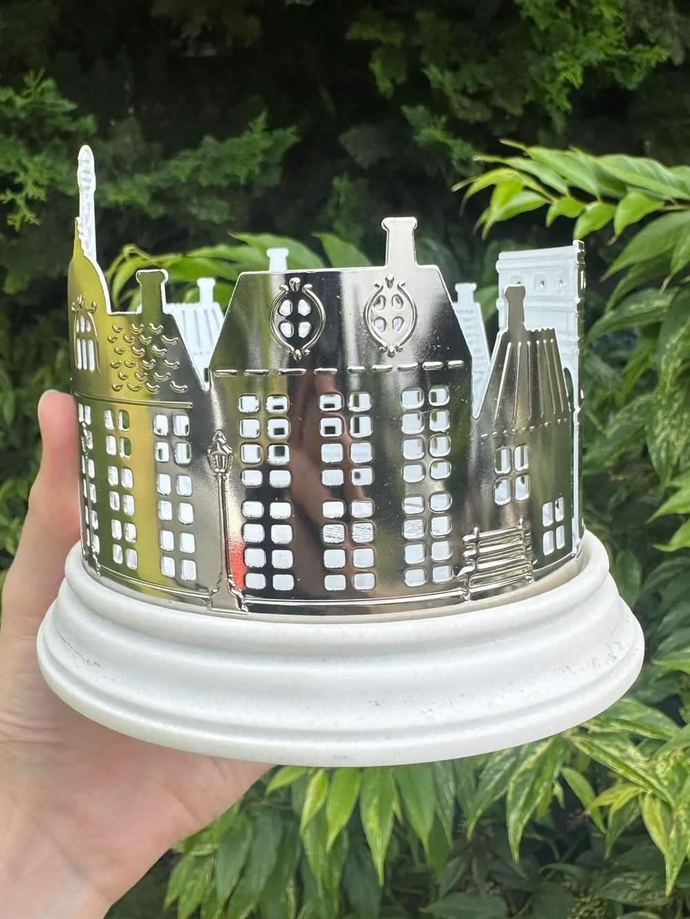Bath & Body Works White/Silver Cityscape 3 Wick Candle Holder Emily In Paris - Picture 3 of 7